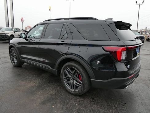 Certified 2025 Ford Explorer ST w/ Sun And Sound Package image 7