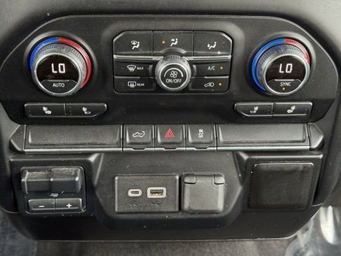 Used 2020 Chevrolet Silverado 2500 LT w/ Convenience Package image 19