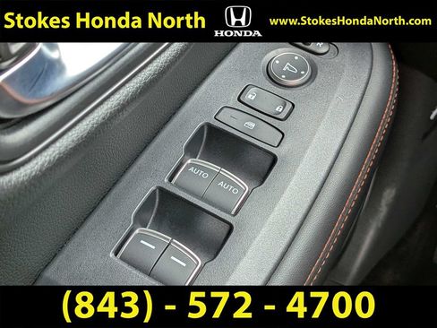 Certified 2025 Honda HR-V Sport image 25