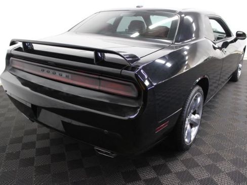 Used 2014 Dodge Challenger R/T Plus RWD image 9