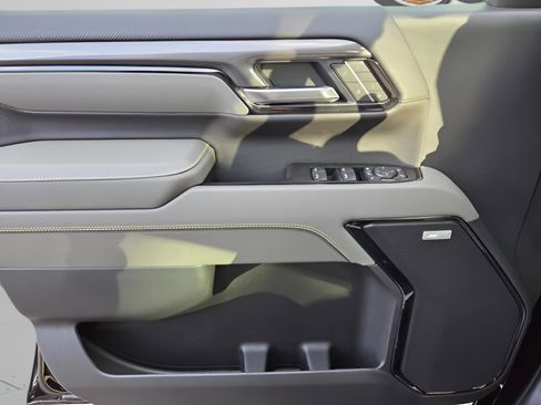 New 2026 Chevrolet Silverado 2500 ZR2 w/ LPO, Dark Essentials Package image 22