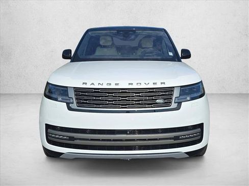 Used 2023 Land Rover Range Rover Long Wheelbase SE AWD/4WD image 2