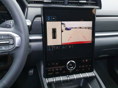 New 2027 GMC Terrain Elevation w/ Elevation Premium Package AWD/4WD image 17