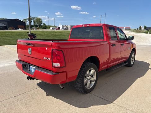 Used 2018 RAM 1500 Express w/ Express Value Package AWD/4WD image 4