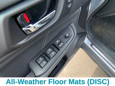 Used 2018 Subaru Outback 3.6R Limited image 12