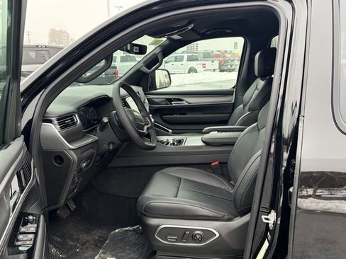 New 2026 Jeep Grand Wagoneer L Limited image 15