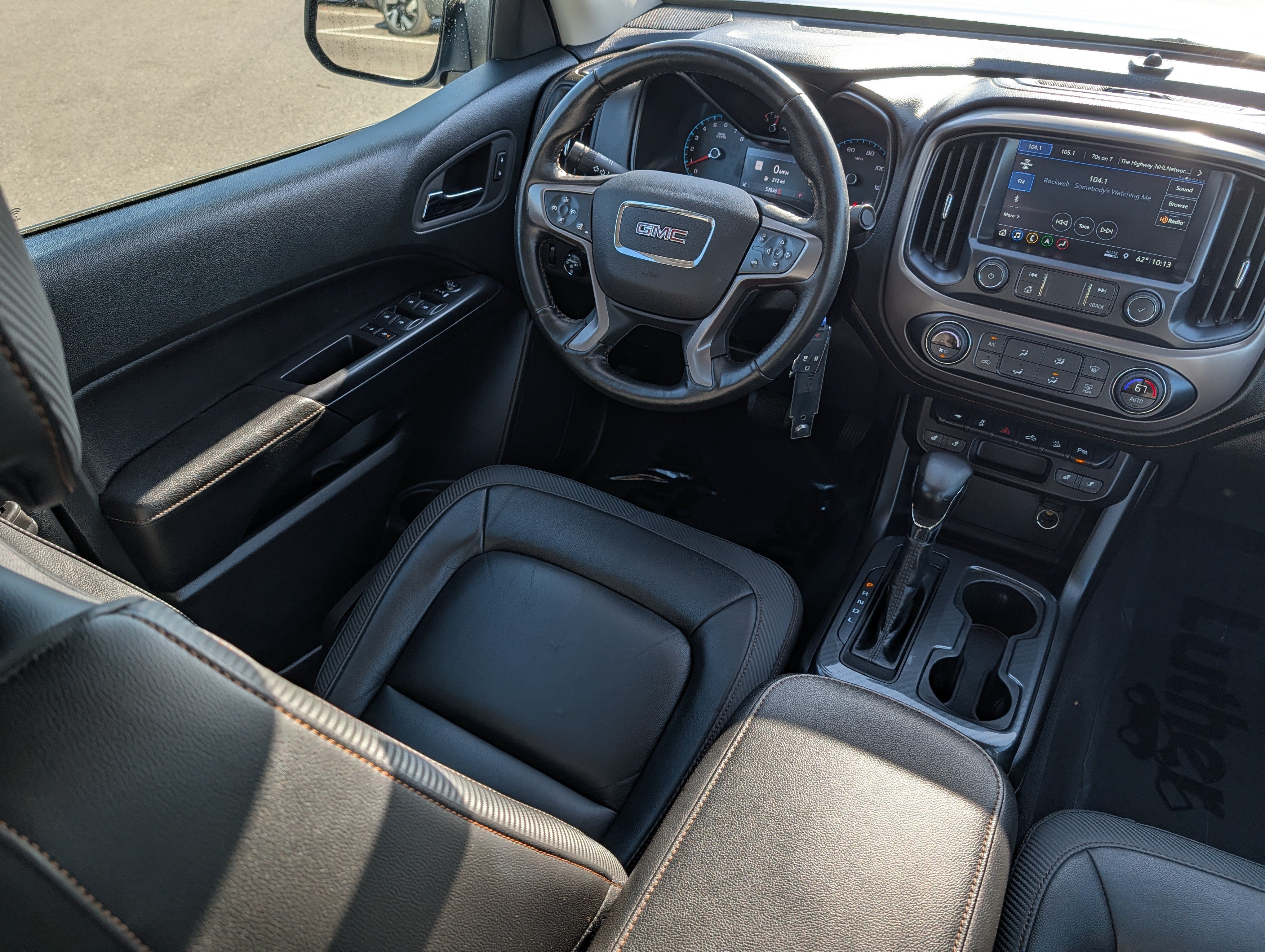 Used 2022 GMC Canyon AT4 w/ Trailering Package AWD/4WD image 9
