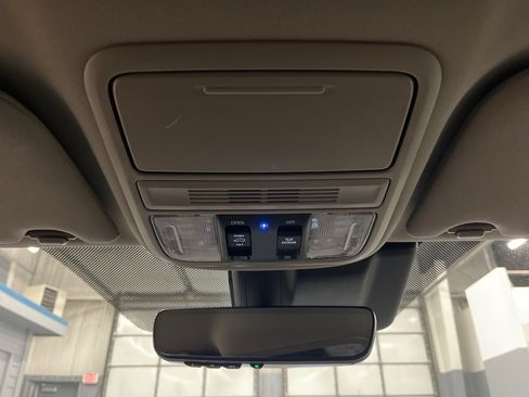 Used 2018 Honda Odyssey EX-L image 29