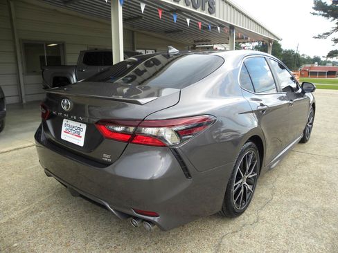 Used 2023 Toyota Camry SE AWD/4WD image 7