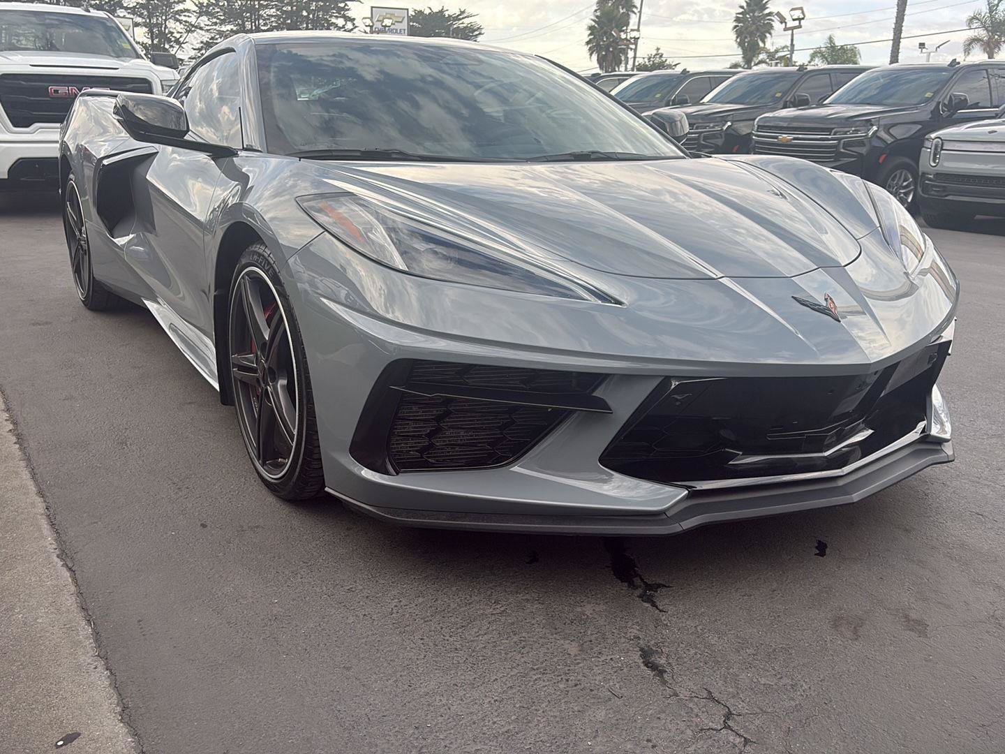 Used 2024 Chevrolet Corvette Stingray Preferred Cpe w/ Z51 Performance Package RWD image 1