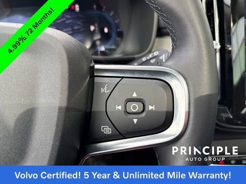 Certified 2025 Volvo XC40 B5 Core image 25