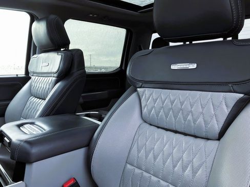 Certified 2024 Ford F450 Limited w/ FX4 Off-Road Package image 9