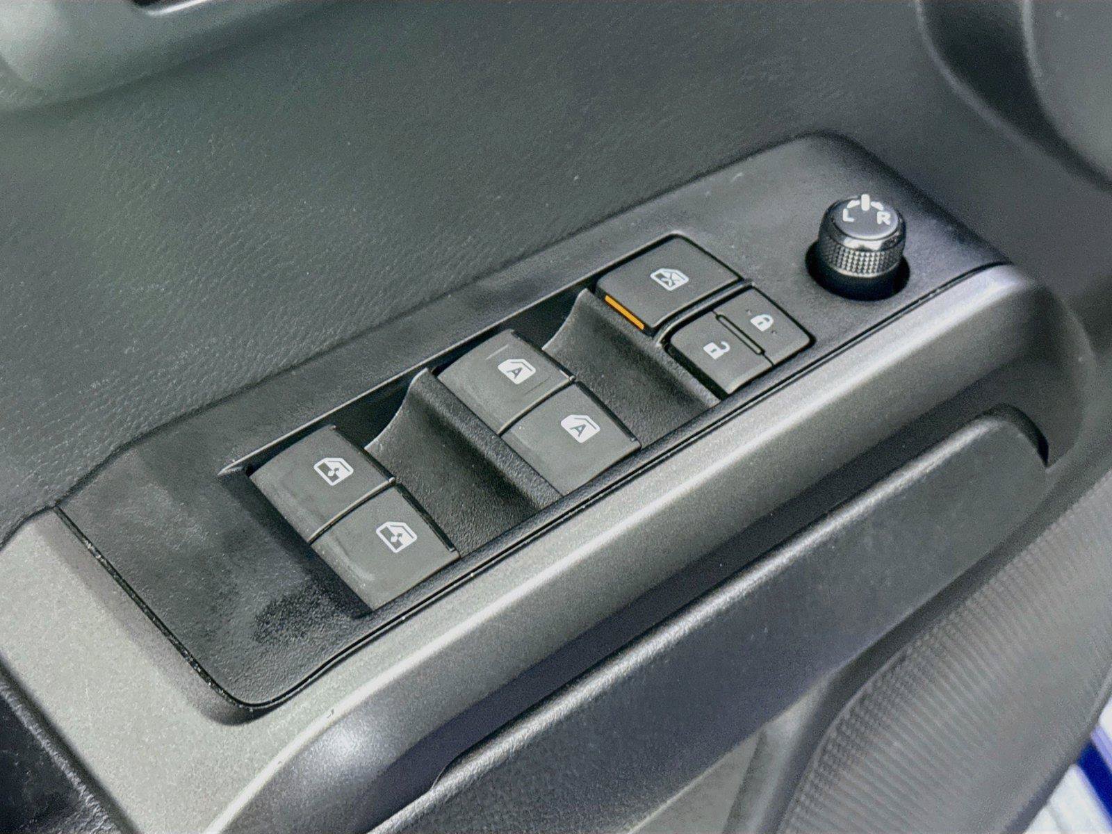 Certified 2023 Toyota Tacoma TRD Off-Road AWD/4WD image 27