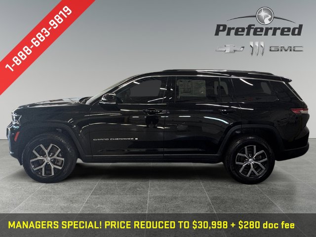 Used 2023 Jeep Grand Cherokee L Limited w/ Trailer Tow Group (B) AWD/4WD image 12