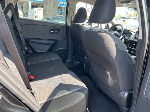 Used 2022 Nissan Rogue SV FWD image 29