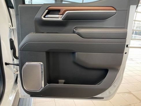 Used 2023 GMC Sierra 1500 Denali w/ Denali Reserve Package image 10