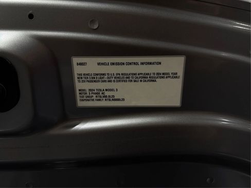 Used 2024 Tesla Model 3 Performance image 20