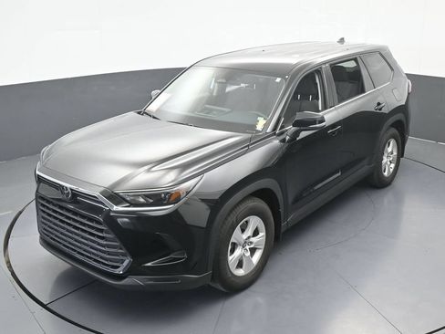 Used 2025 Toyota Grand Highlander FWD image 44
