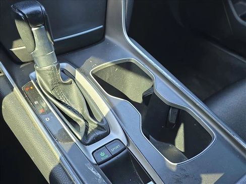 Used 2020 Honda Accord Sport image 16