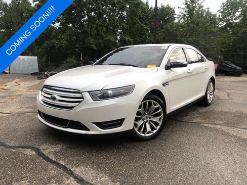 Used 2017 Ford Taurus Limited AWD/4WD image 1