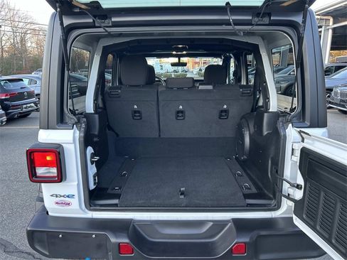 Used 2023 Jeep Wrangler Unlimited w/ Dual Top Group image 13