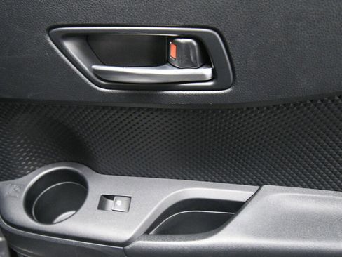 Used 2018 Toyota C-HR XLE image 20