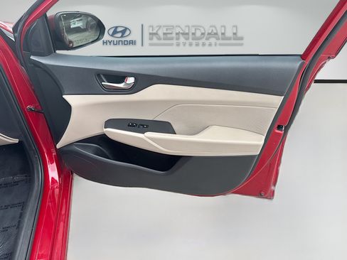 Used 2022 Hyundai Accent SEL FWD image 28