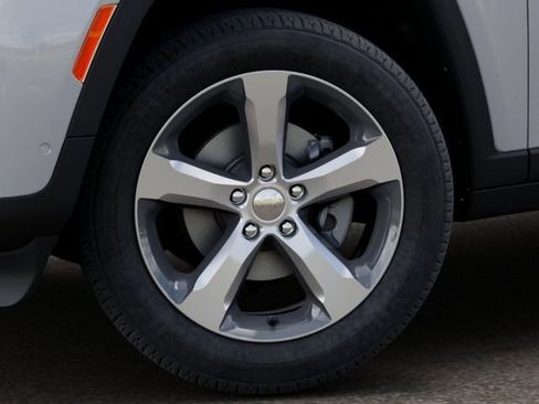 New 2026 Jeep Grand Cherokee L Limited w/ Luxury Tech Group II image 15