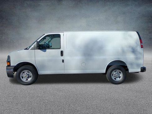 New 2026 Chevrolet Express 2500 w/ Driver Convenience Package image 7