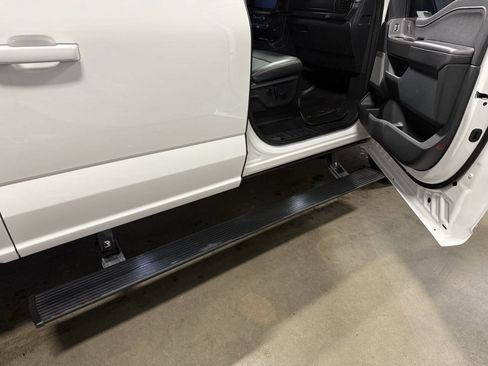 Used 2025 Ford F150 Lariat AWD/4WD image 12