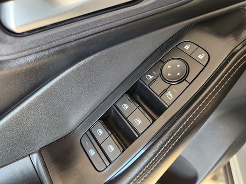 Used 2024 Nissan Rogue SV FWD image 24