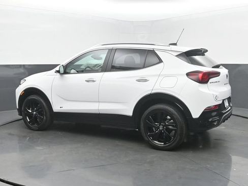 Used 2025 Buick Encore GX Sport Touring FWD image 3