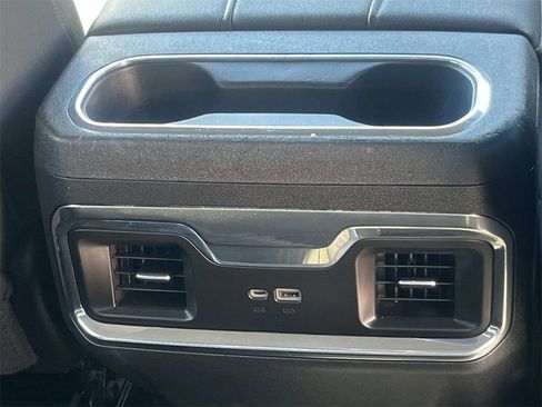 Used 2023 GMC Sierra 1500 Elevation image 16