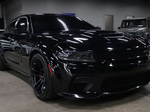 Used 2022 Dodge Charger SRT Hellcat RWD image 7