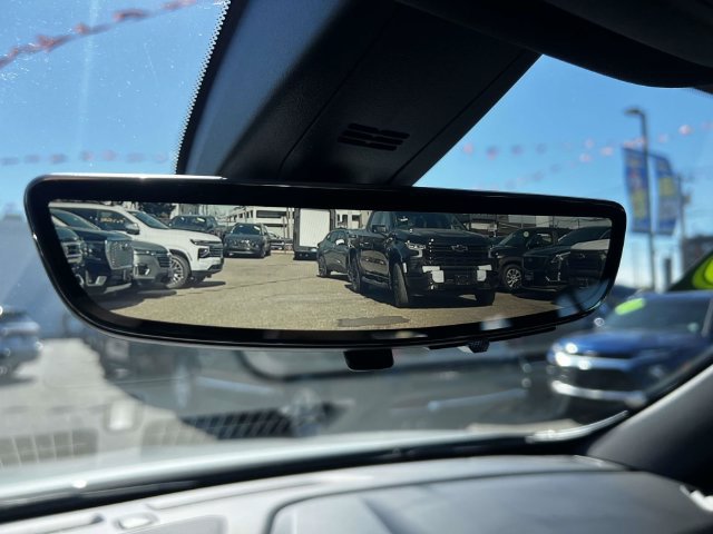 Used 2023 Chevrolet Traverse RS AWD/4WD image 34