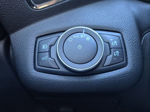 Used 2018 Ford Escape SEL image 26