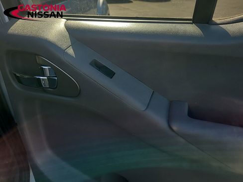 Used 2019 Nissan Frontier SV image 22