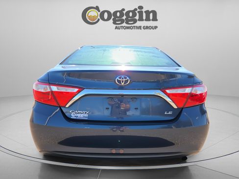 Used 2015 Toyota Camry LE image 5