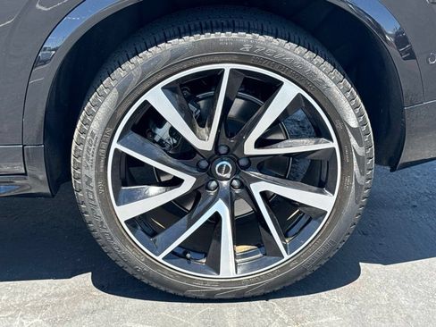 Used 2023 Volvo XC90 B6 Plus w/ Protection Package Premier AWD/4WD image 18