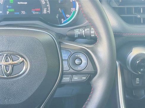 Used 2021 Toyota RAV4 SE w/ Weather & Moonroof Package AWD/4WD image 31