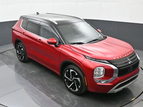Used 2024 Mitsubishi Outlander SEL image 30