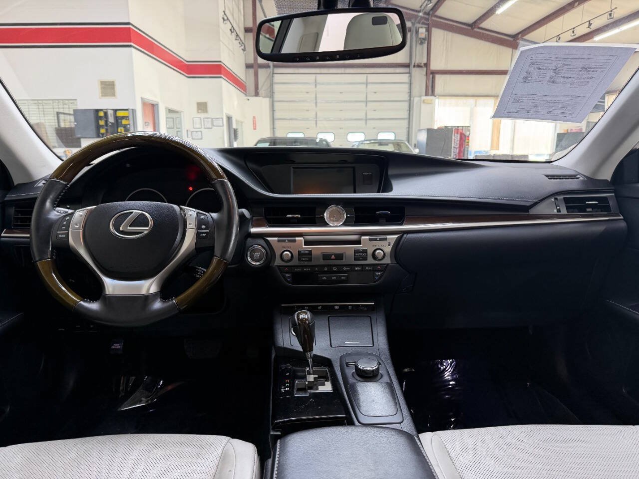 Used 2013 Lexus ES 350 w/ Luxury Pkg FWD image 20