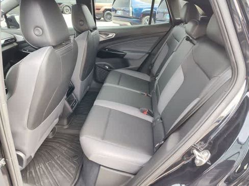 Used 2023 Volkswagen ID.4 Pro S AWD/4WD image 17