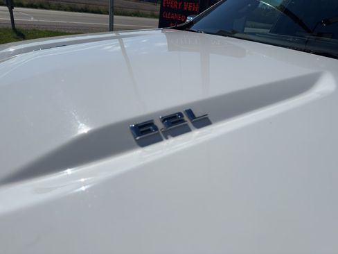 Used 2019 Chevrolet Silverado 1500 LTZ w/ LTZ Premium Package image 5