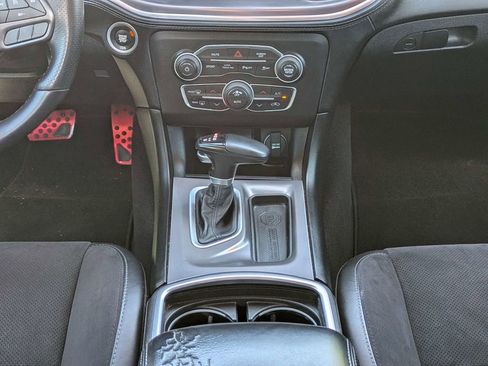 Used 2022 Dodge Charger R/T w/ Plus Group RWD image 18