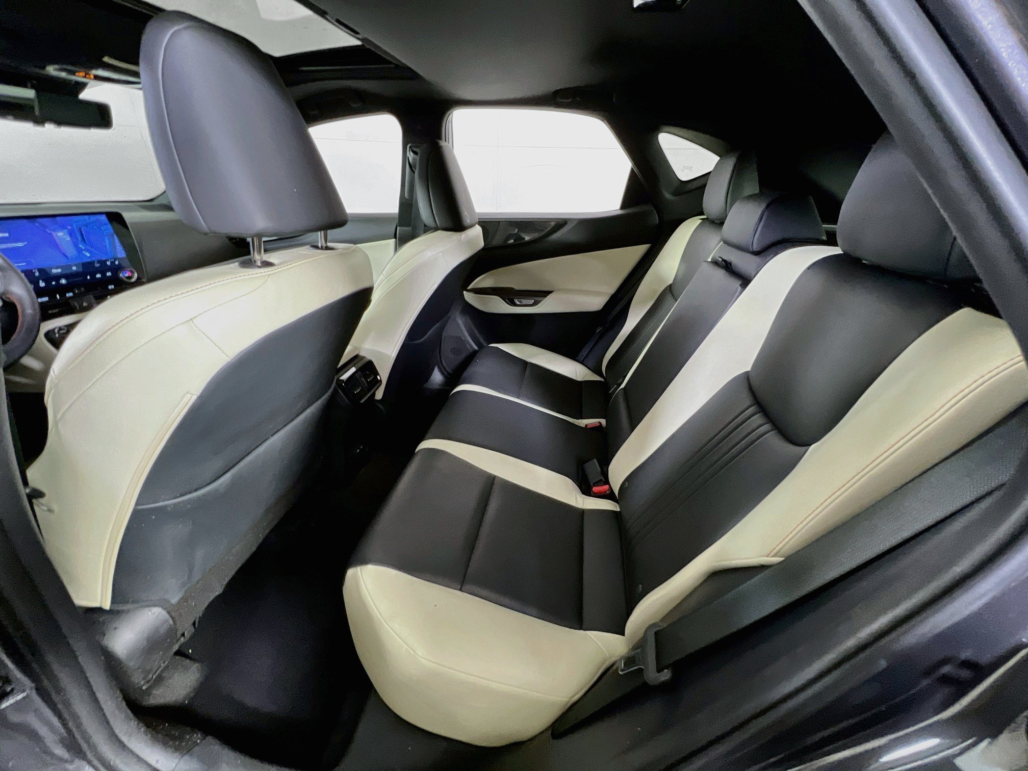 Used 2024 Lexus NX 350 AWD image 25