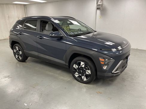 Used 2024 Hyundai Kona SEL image 7