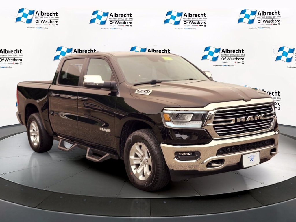 Used 2023 RAM 1500 Laramie AWD/4WD image 7