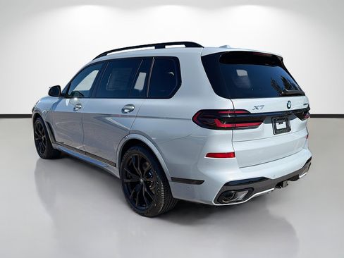 New 2026 BMW X7 xDrive40i w/ M Sport Package image 5
