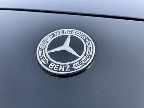 Used 2022 Mercedes-Benz SL 63 AMG AMG SL 63 image 37